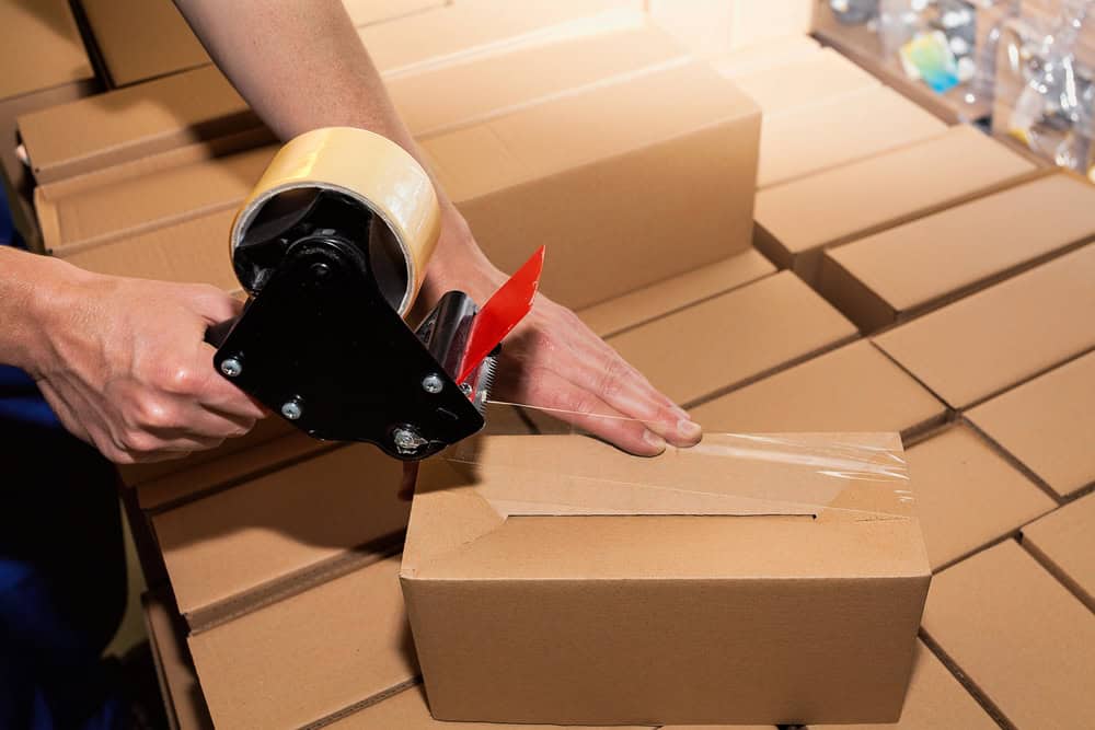 Adhesive Carry Handles for Bulk Packaging